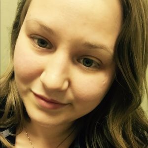 Meet your Posher, Molly